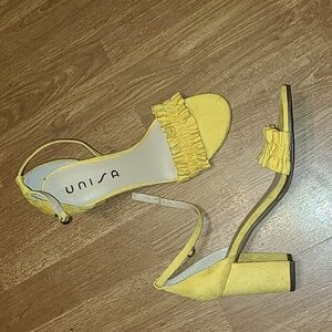 Unisa yellow heel with ankle strap
